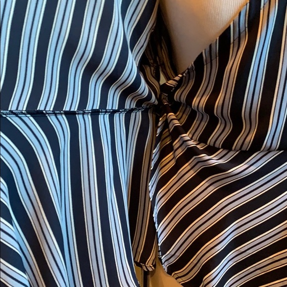 Ann Taylor LOFT Wrap Top - Picture 5 of 8